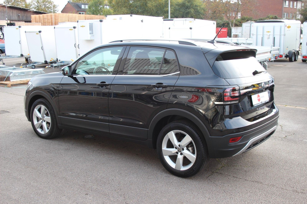 Volkswagen T-Cross Style 18tKM ACC LED DSG SiHzg Kamera APP - SUV: picture 4 Volkswagen T-Cross Style 18tKM ACC LED DSG SiHzg Kamera APP - SUV: picture 4