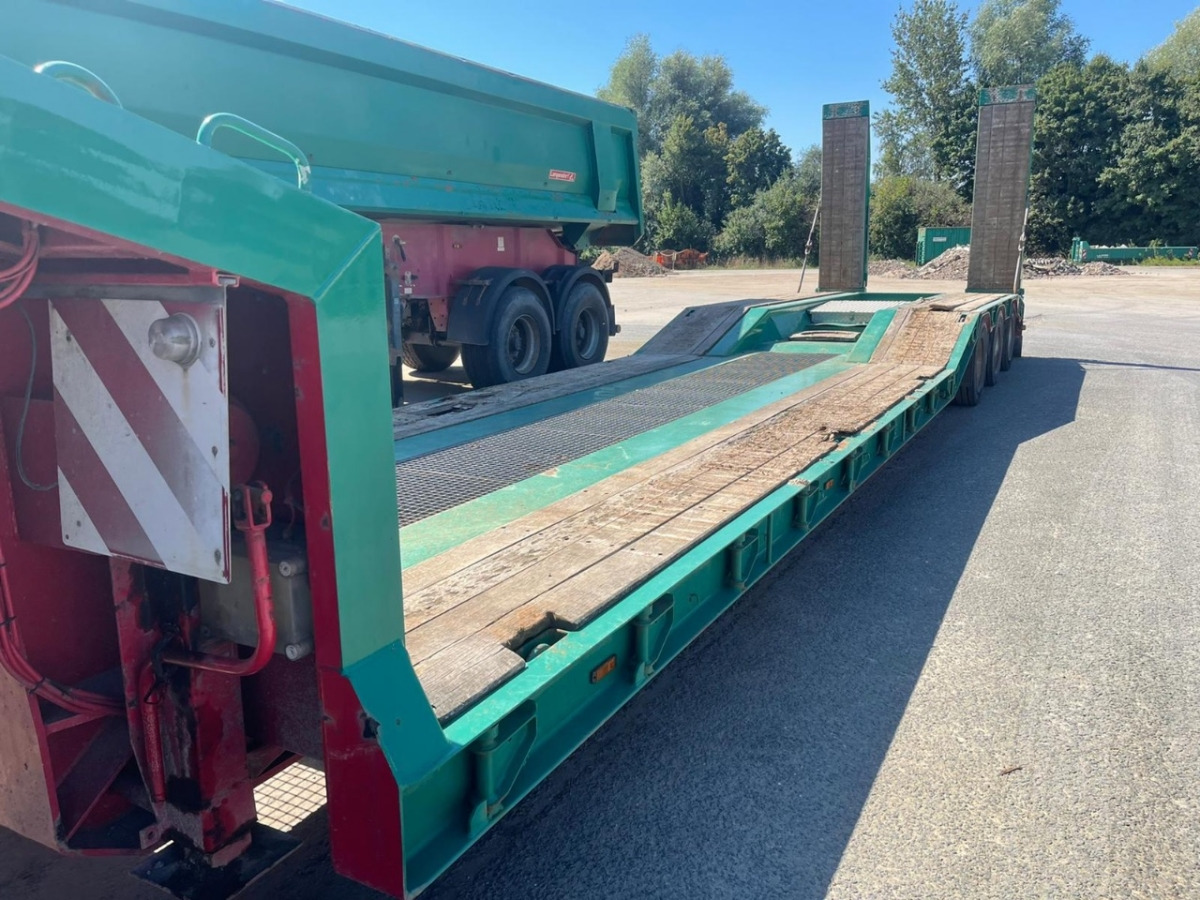 Langendorf Satbue 30/36 - Low loader semi-trailer: picture 3 Langendorf Satbue 30/36 - Low loader semi-trailer: picture 3