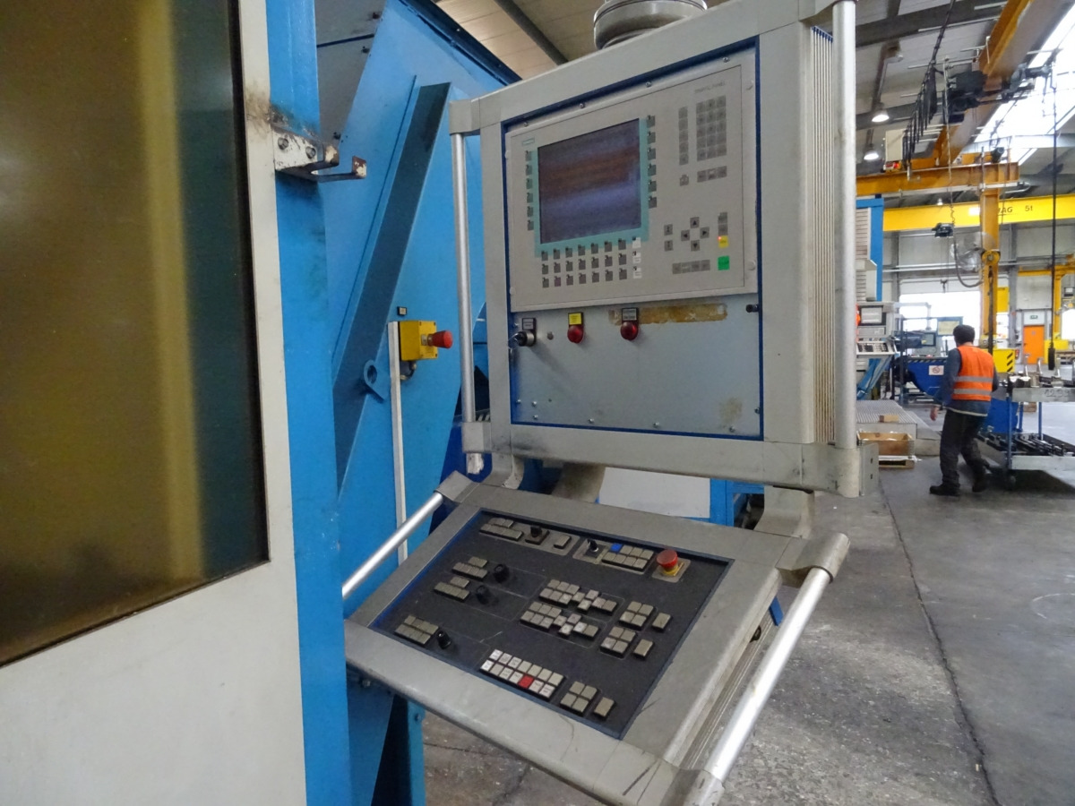 STANKO 1525 / 2008 - Metal lathe: picture 2 STANKO 1525 / 2008 - Metal lathe: picture 2