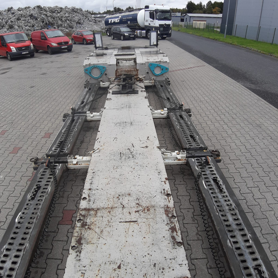 BERTOJA S36 Niskopodłogowa Tiefbett 2 osiowy 2011 r. - Low loader semi-trailer: picture 4 BERTOJA S36 Niskopodłogowa Tiefbett 2 osiowy 2011 r. - Low loader semi-trailer: picture 4