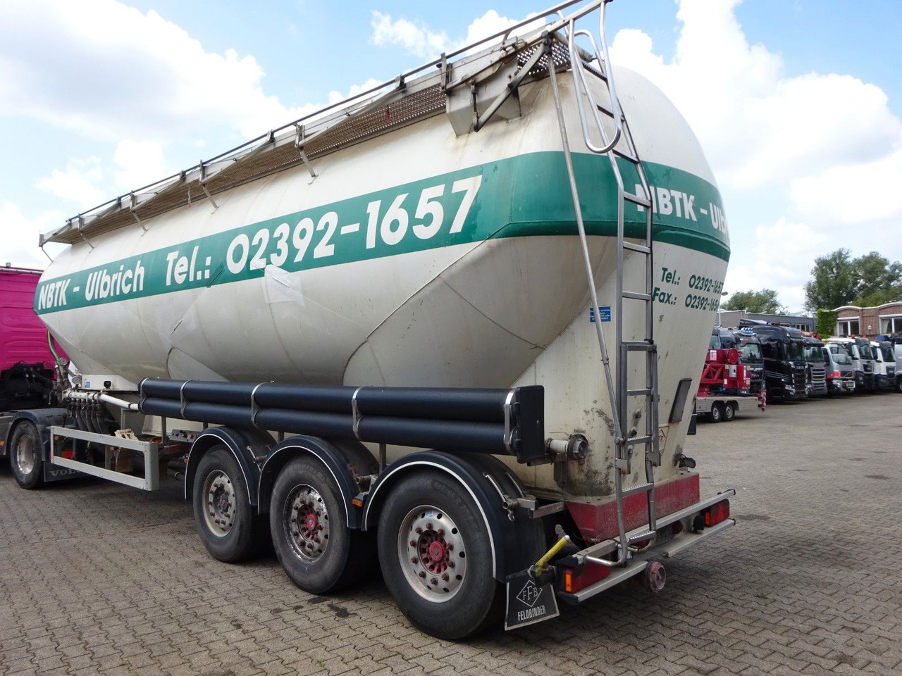 Feldbinder EUT 49.3 Silo für Staub u. Rieselgüter ca. 50m³ - Silo semi-trailer: picture 3 Feldbinder EUT 49.3 Silo für Staub u. Rieselgüter ca. 50m³ - Silo semi-trailer: picture 3
