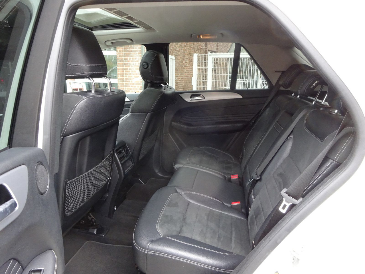 SUV Mercedes-Benz ML 350 CDI BlueTec Mercedes-Benz ML 350 CDI BlueTec. AMG Paket: picture 10 SUV Mercedes-Benz ML 350 CDI BlueTec Mercedes-Benz ML 350 CDI BlueTec. AMG Paket: picture 10