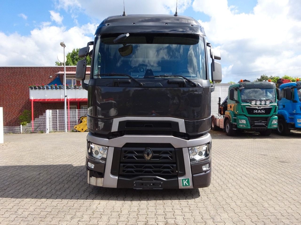 Renault T 520 Komfort SZM 4x2 - Tractor unit: picture 5 Renault T 520 Komfort SZM 4x2 - Tractor unit: picture 5