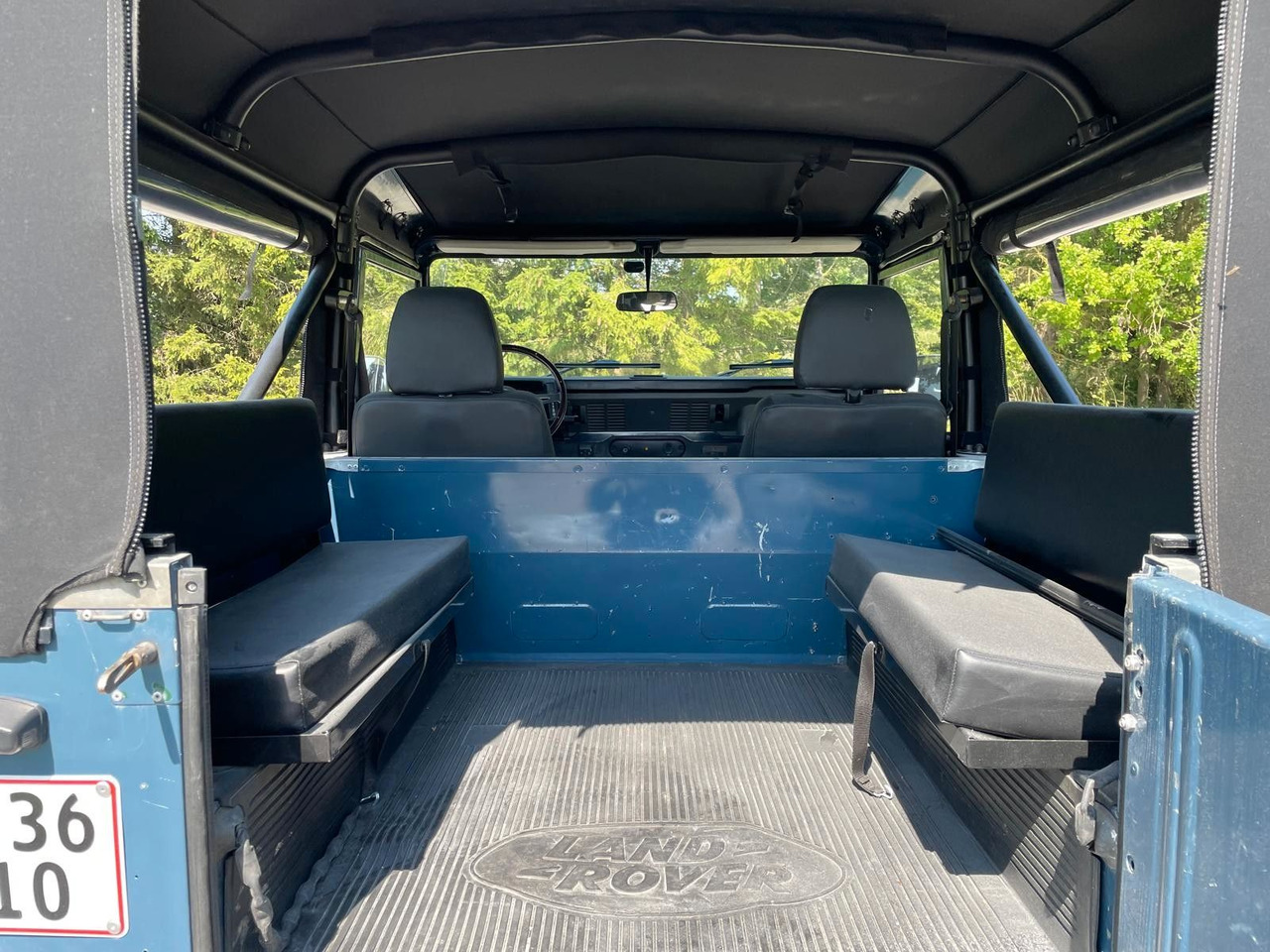 Pickup truck Land Rover LR Defender 90 Soft Top V8 Automatic 60000 brutt Land Rover LR Defender 90 SoftTop V8 Automatic: picture 12