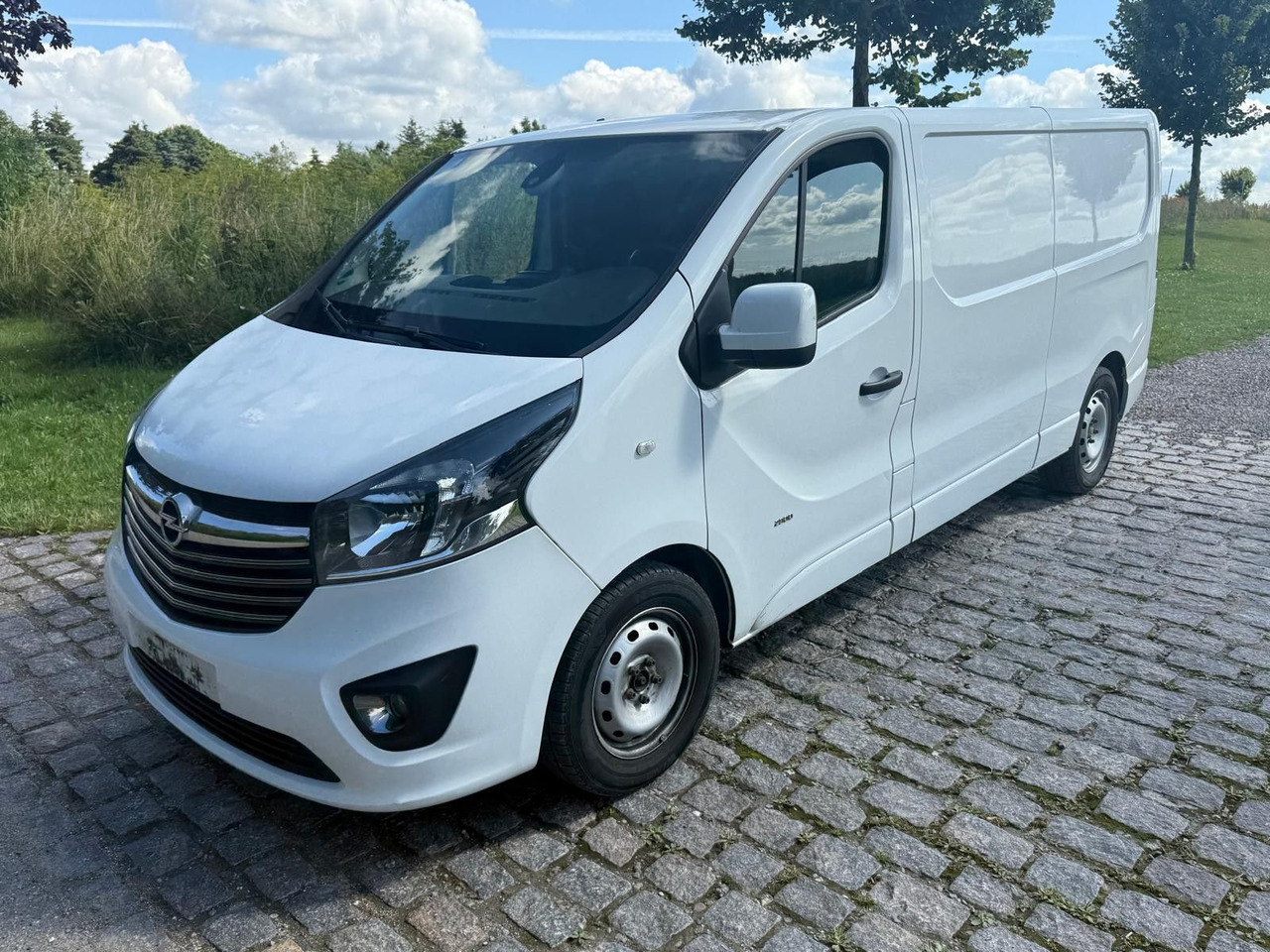 Opel Vivaro 1.6 cdti BiTurbo LANG *5800€ netto - Small van: picture 2 Opel Vivaro 1.6 cdti BiTurbo LANG *5800€ netto - Small van: picture 2