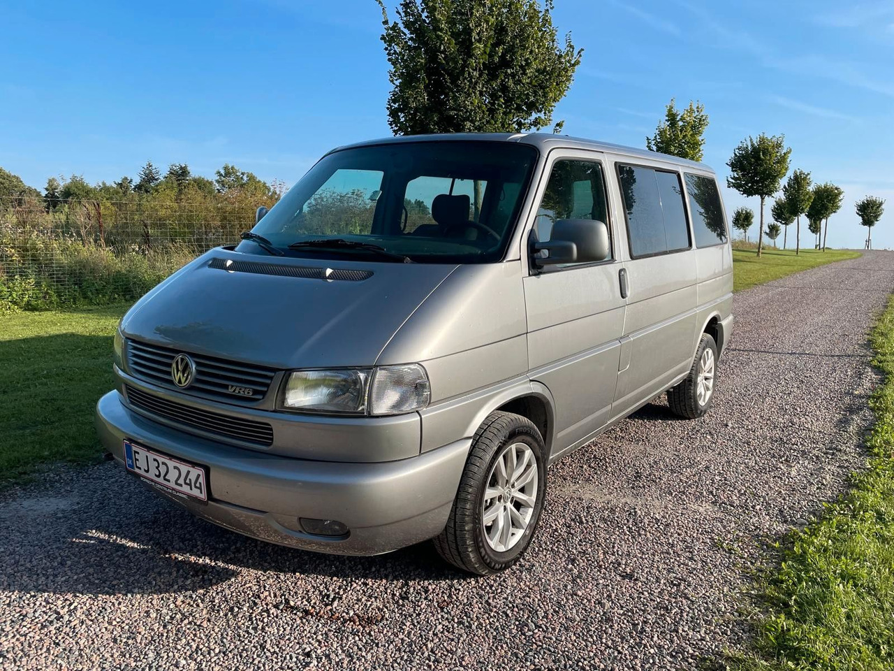 Volkswagen T4 Multivan Bus VR6 *12 000€ - Passenger van: picture 1 Volkswagen T4 Multivan Bus VR6 *12 000€ - Passenger van: picture 1