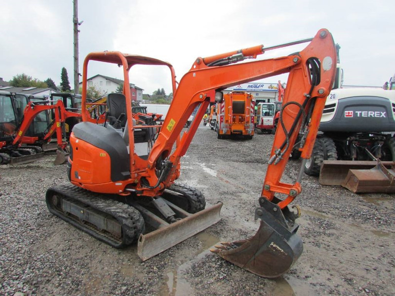 Kubota U 27-4 Canopy Minibagger 17.500 EUR - Mini excavator: picture 3 Kubota U 27-4 Canopy Minibagger 17.500 EUR - Mini excavator: picture 3