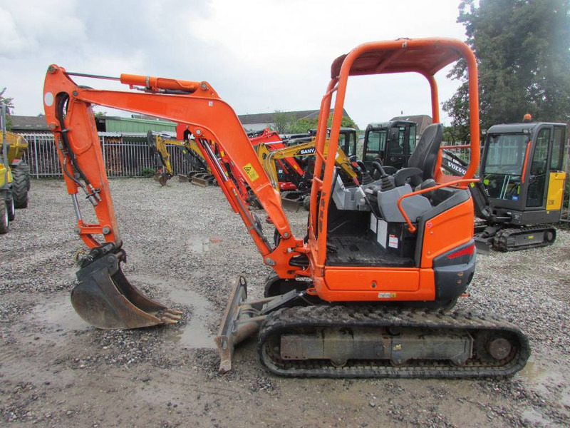 Kubota U 27-4 Canopy Minibagger 17.500 EUR - Mini excavator: picture 1 Kubota U 27-4 Canopy Minibagger 17.500 EUR - Mini excavator: picture 1