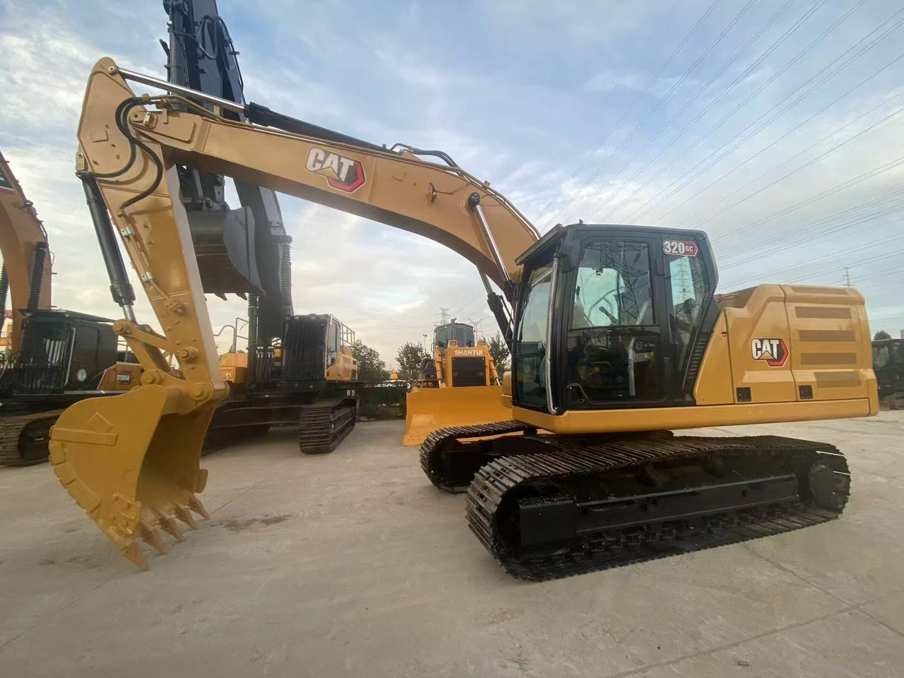 CATERPILLAR 320GC - Crawler excavator: picture 1 CATERPILLAR 320GC - Crawler excavator: picture 1