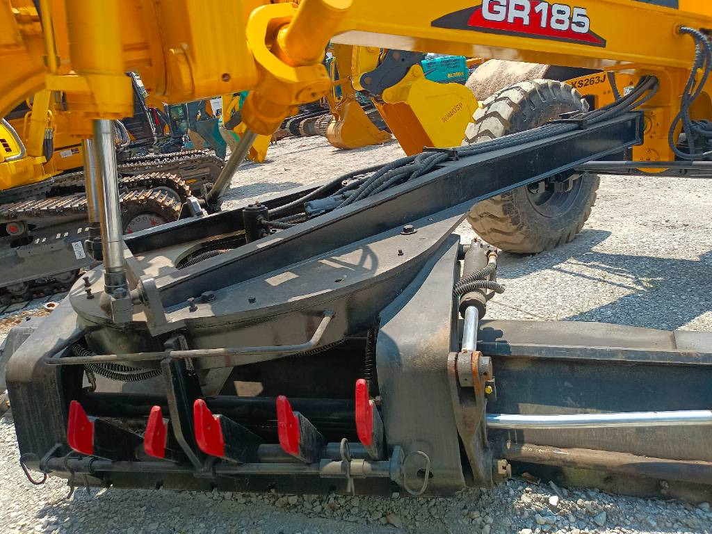 XCMG GR 185 - Grader: picture 4 XCMG GR 185 - Grader: picture 4