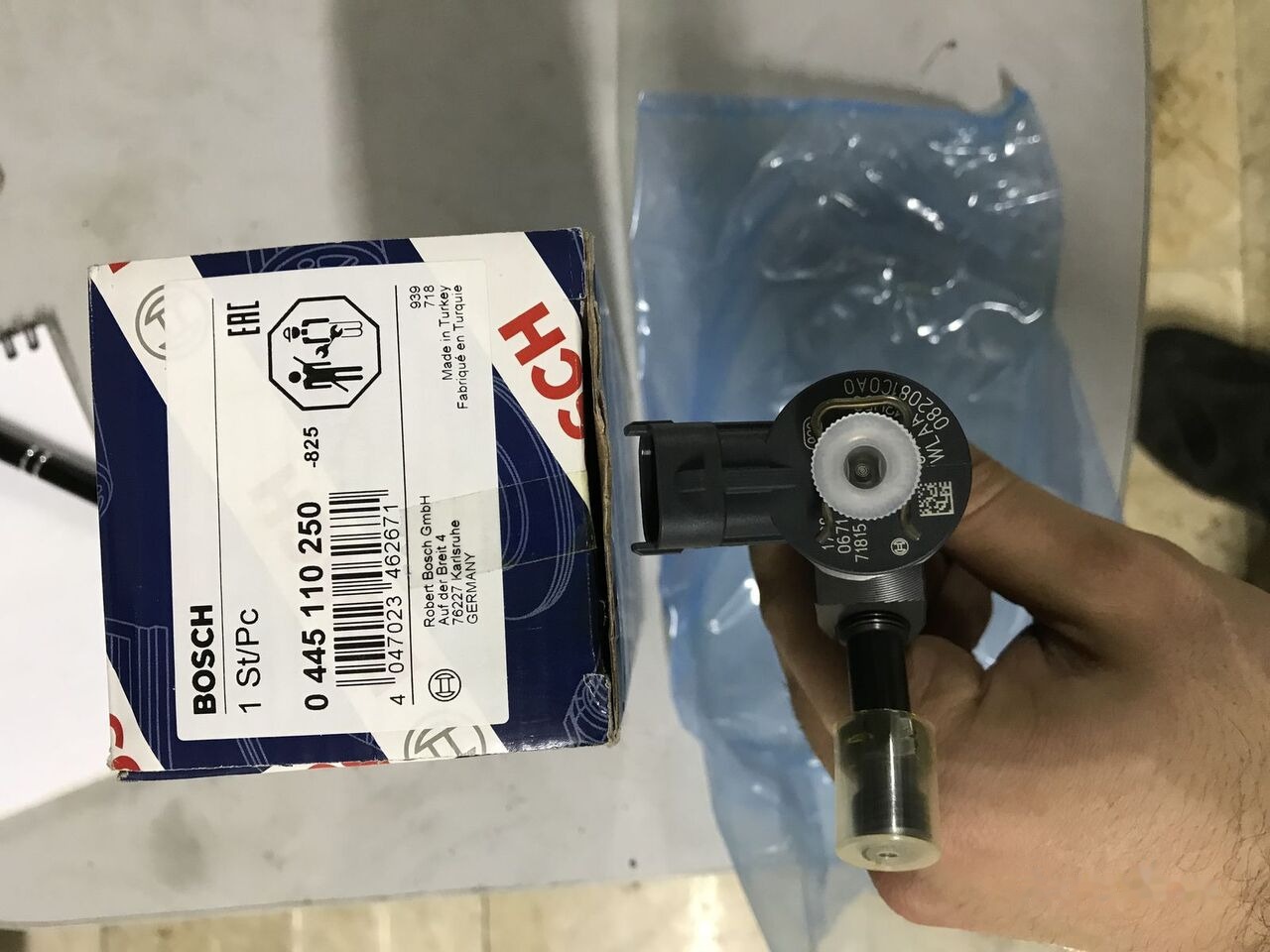 Bosch 2018 WLLA-13-H50 for Ford BOSCH automobile - Injector for Car: picture 3 Bosch 2018 WLLA-13-H50 for Ford BOSCH automobile - Injector for Car: picture 3
