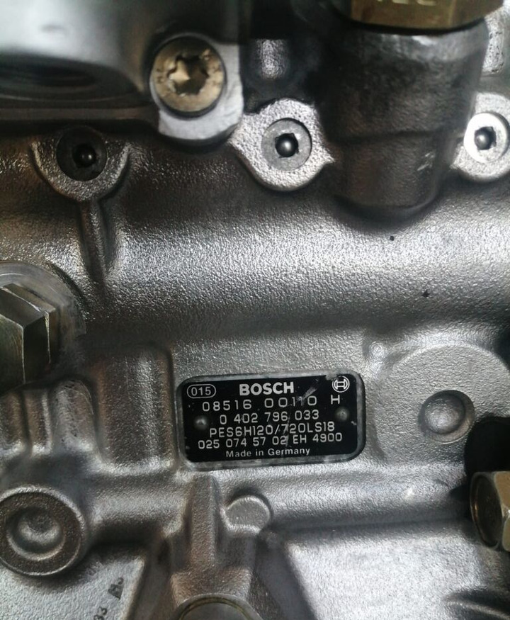Bosch EXCHANGE A0250745702 Mercedes-Benz . truck - Fuel pump for Truck: picture 3 Bosch EXCHANGE A0250745702 Mercedes-Benz . truck - Fuel pump for Truck: picture 3