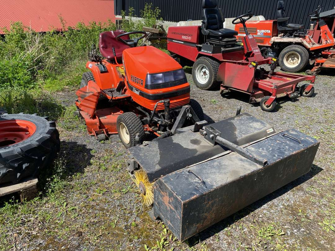 2000 Kubota G1700//Sitteklipper med feier og oppsamler - Garden mower: picture 3 2000 Kubota G1700//Sitteklipper med feier og oppsamler - Garden mower: picture 3