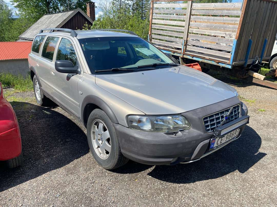 2001 Volvo XC70 EU-GODKJENT (rep.-objekt) - Car: picture 2 2001 Volvo XC70 EU-GODKJENT (rep.-objekt) - Car: picture 2