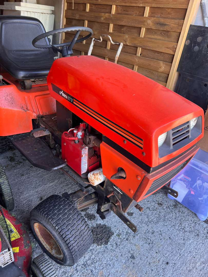 Ariens GT 17 Sitteklipper med kraftuttak (rep.-objekt) - Garden mower: picture 2 Ariens GT 17 Sitteklipper med kraftuttak (rep.-objekt) - Garden mower: picture 2