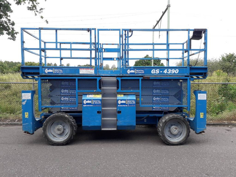 Genie GS 4390 RT | 2008 - Scissor lift: picture 1 Genie GS 4390 RT | 2008 - Scissor lift: picture 1