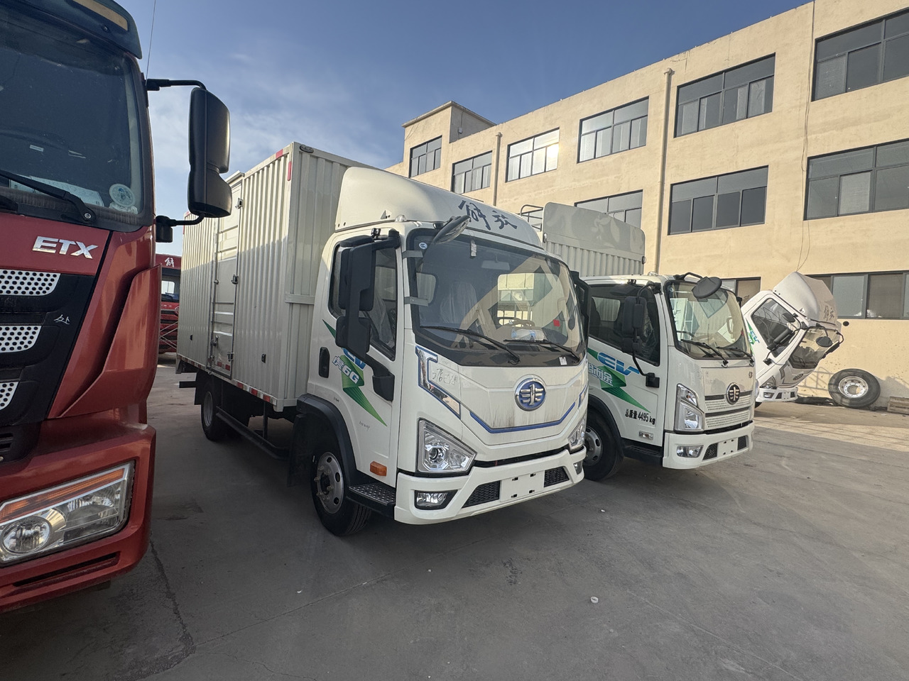 Box truck FAW: picture 6