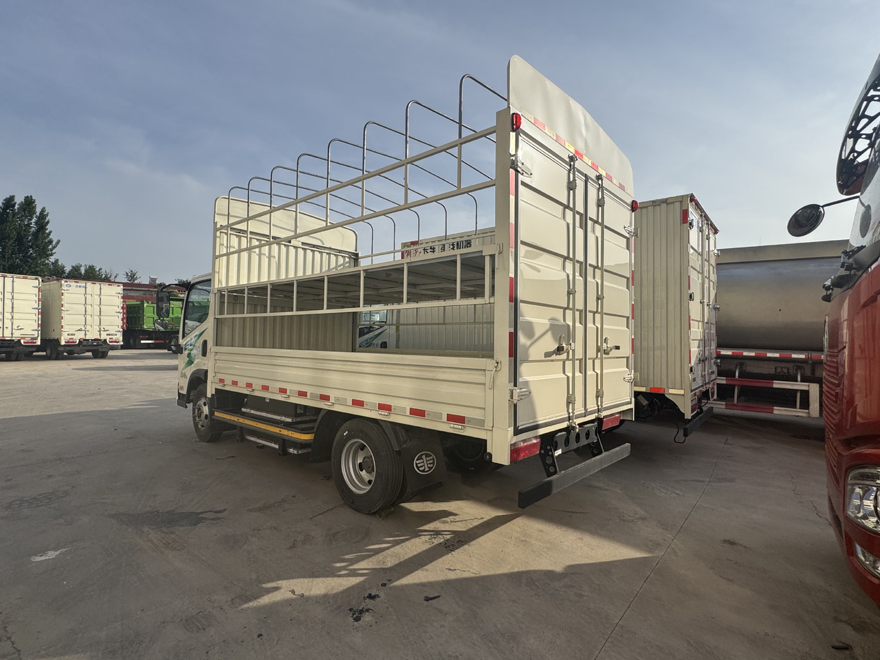 Box truck FAW: picture 9