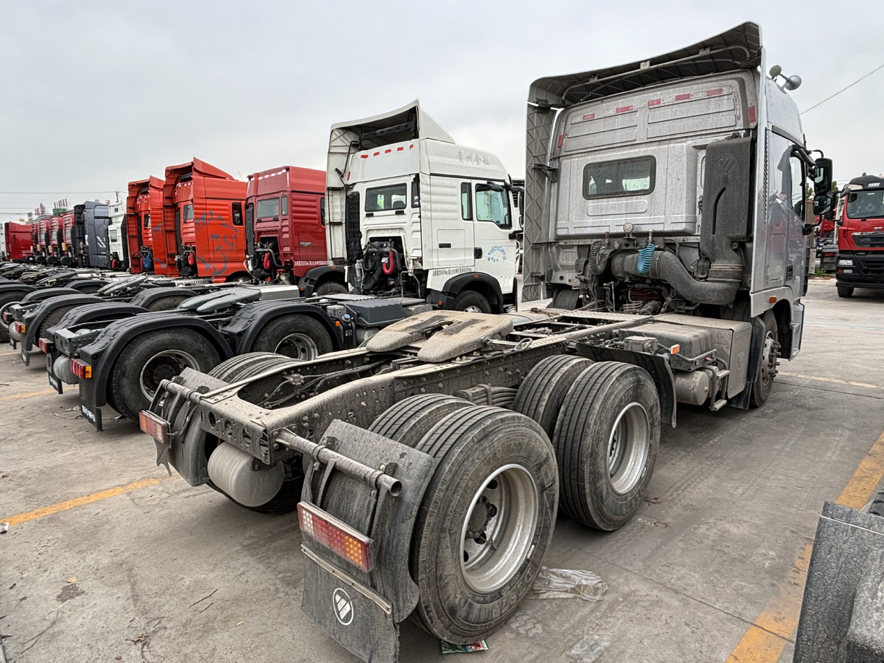 AUMAN GTL - Tractor unit: picture 4 AUMAN GTL - Tractor unit: picture 4