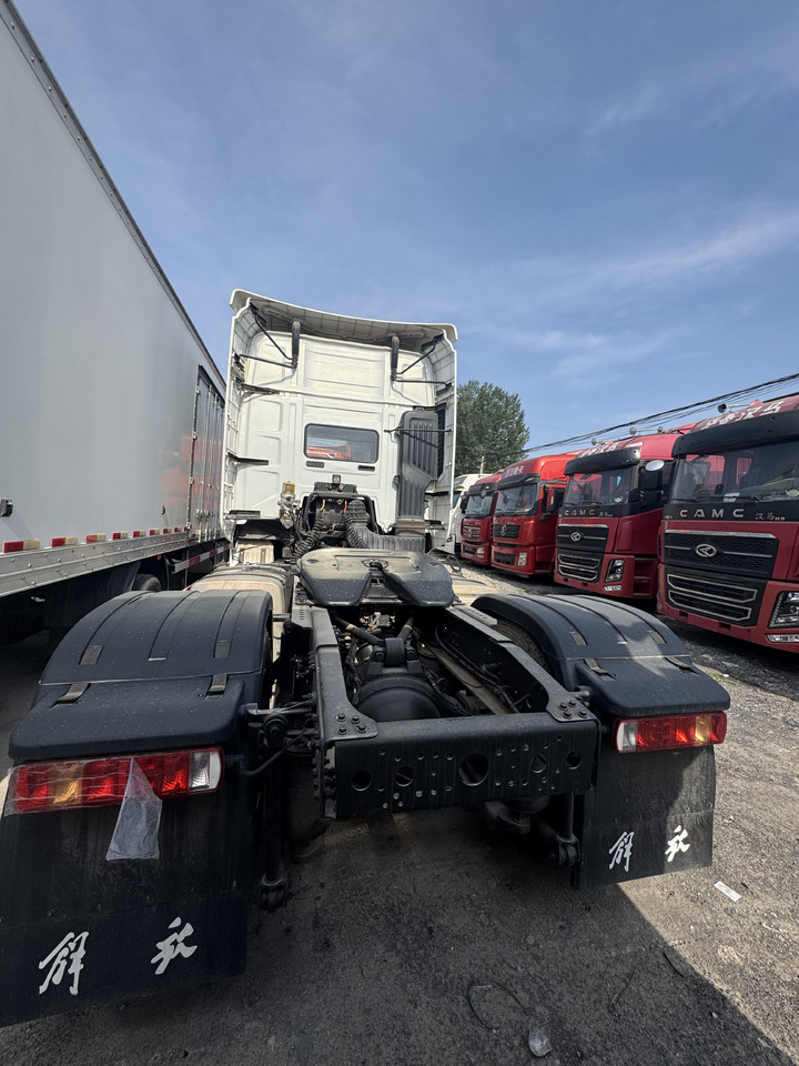 FAW - Tractor unit: picture 4 FAW - Tractor unit: picture 4