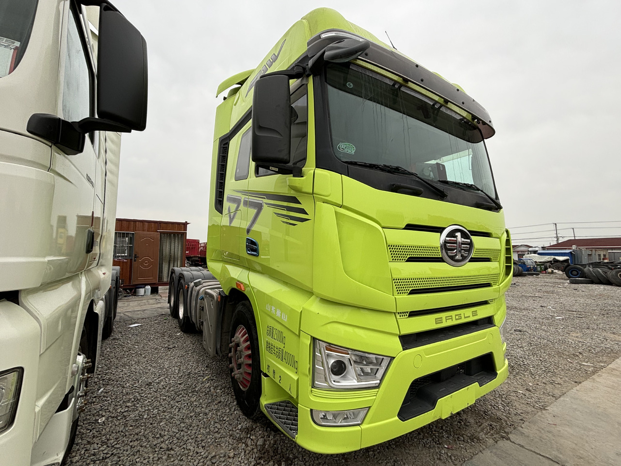 FAW - Tractor unit: picture 2 FAW - Tractor unit: picture 2