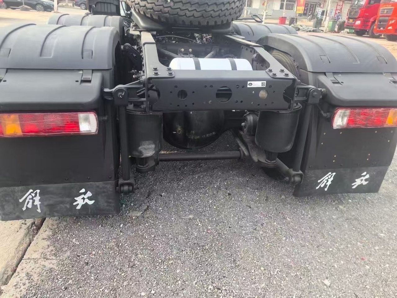 FAW - Tractor unit: picture 3 FAW - Tractor unit: picture 3