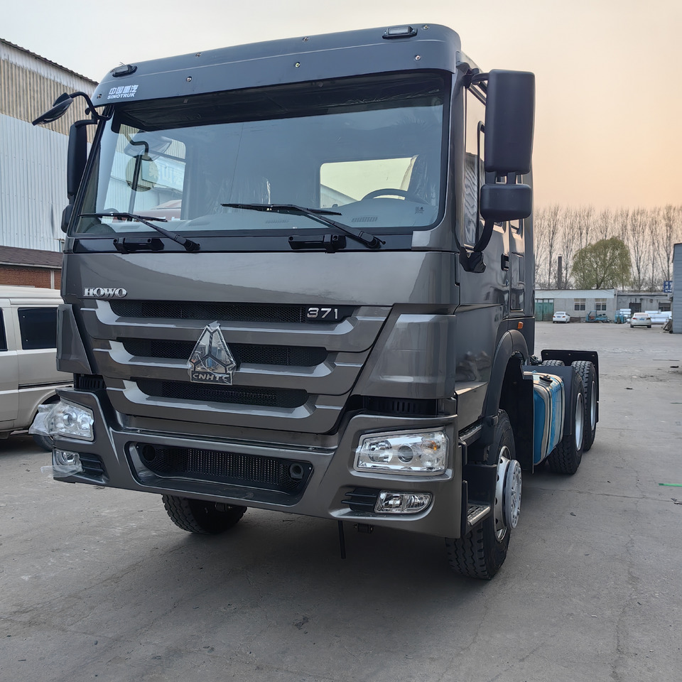 SINOTRUCK HOWO  - Tractor unit: picture 1 SINOTRUCK HOWO  - Tractor unit: picture 1