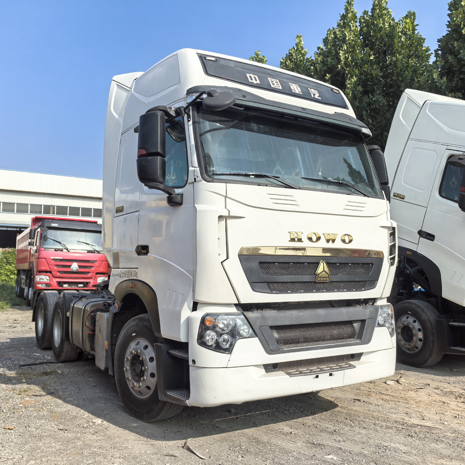 SINOTRUCK HOWO  - Tractor unit: picture 2 SINOTRUCK HOWO  - Tractor unit: picture 2
