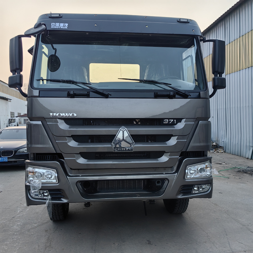 SINOTRUCK HOWO  - Tractor unit: picture 2 SINOTRUCK HOWO  - Tractor unit: picture 2