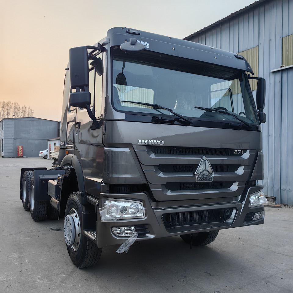 SINOTRUCK HOWO  - Tractor unit: picture 3 SINOTRUCK HOWO  - Tractor unit: picture 3