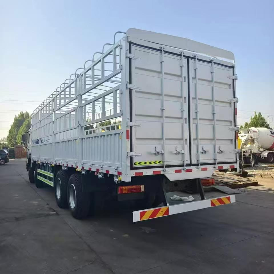 Howo - Cab chassis truck: picture 4 Howo - Cab chassis truck: picture 4
