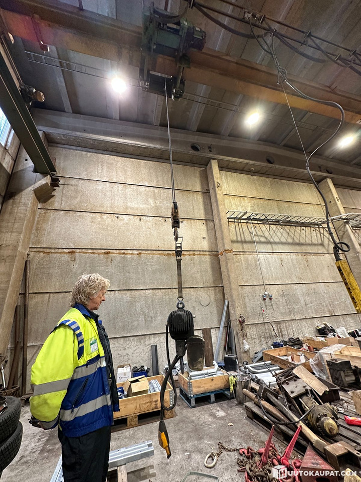 DEMAG PK5N-F sähköketjutalja, Hyvinkää - Warehouse equipment: picture 4 DEMAG PK5N-F sähköketjutalja, Hyvinkää - Warehouse equipment: picture 4