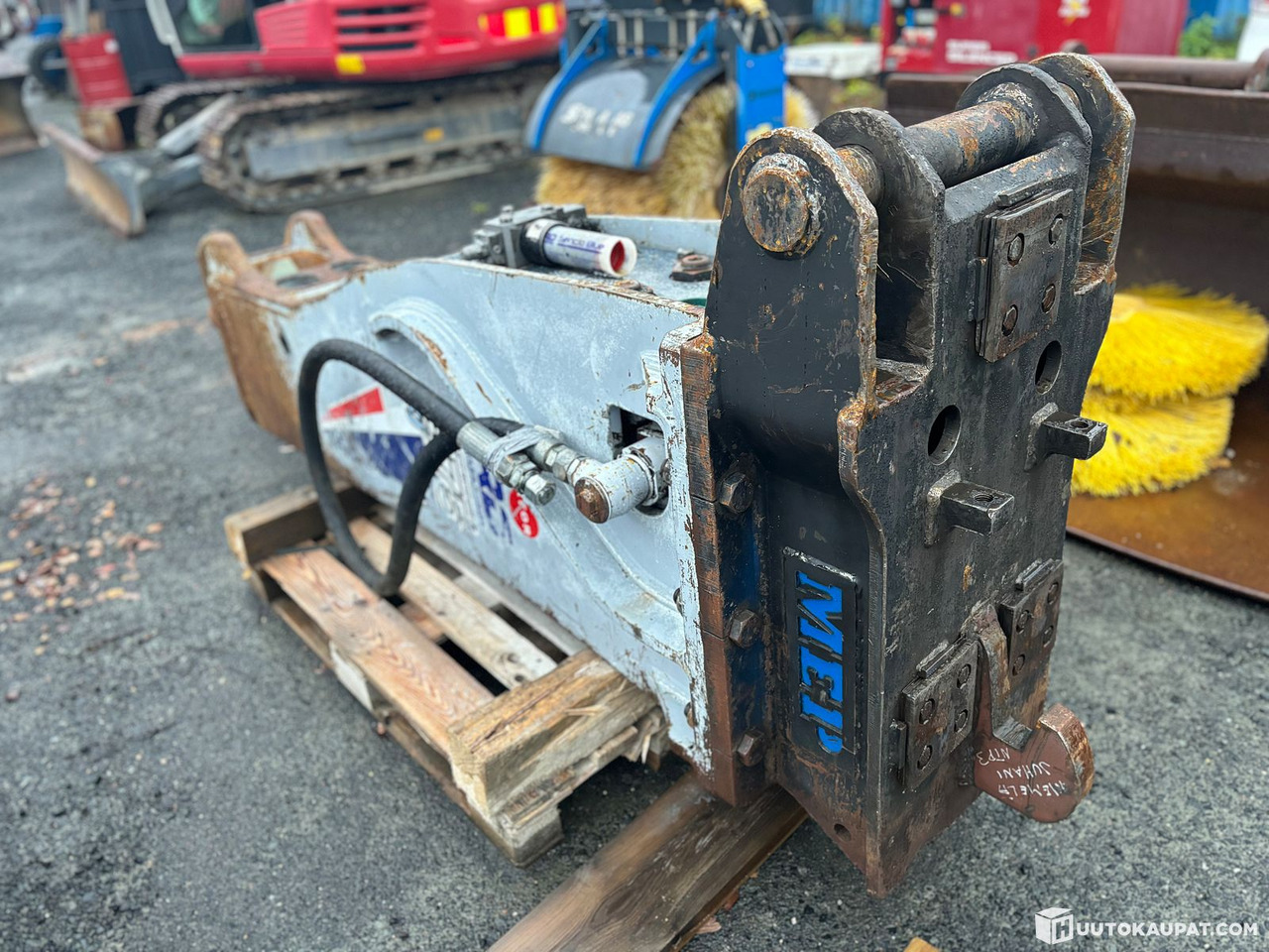 Furukawa 375 FXJ + NTP30 MEP coupler. Hydraulic breaker. 2015, Tornio - Hydraulic hammer: picture 3 Furukawa 375 FXJ + NTP30 MEP coupler. Hydraulic breaker. 2015, Tornio - Hydraulic hammer: picture 3