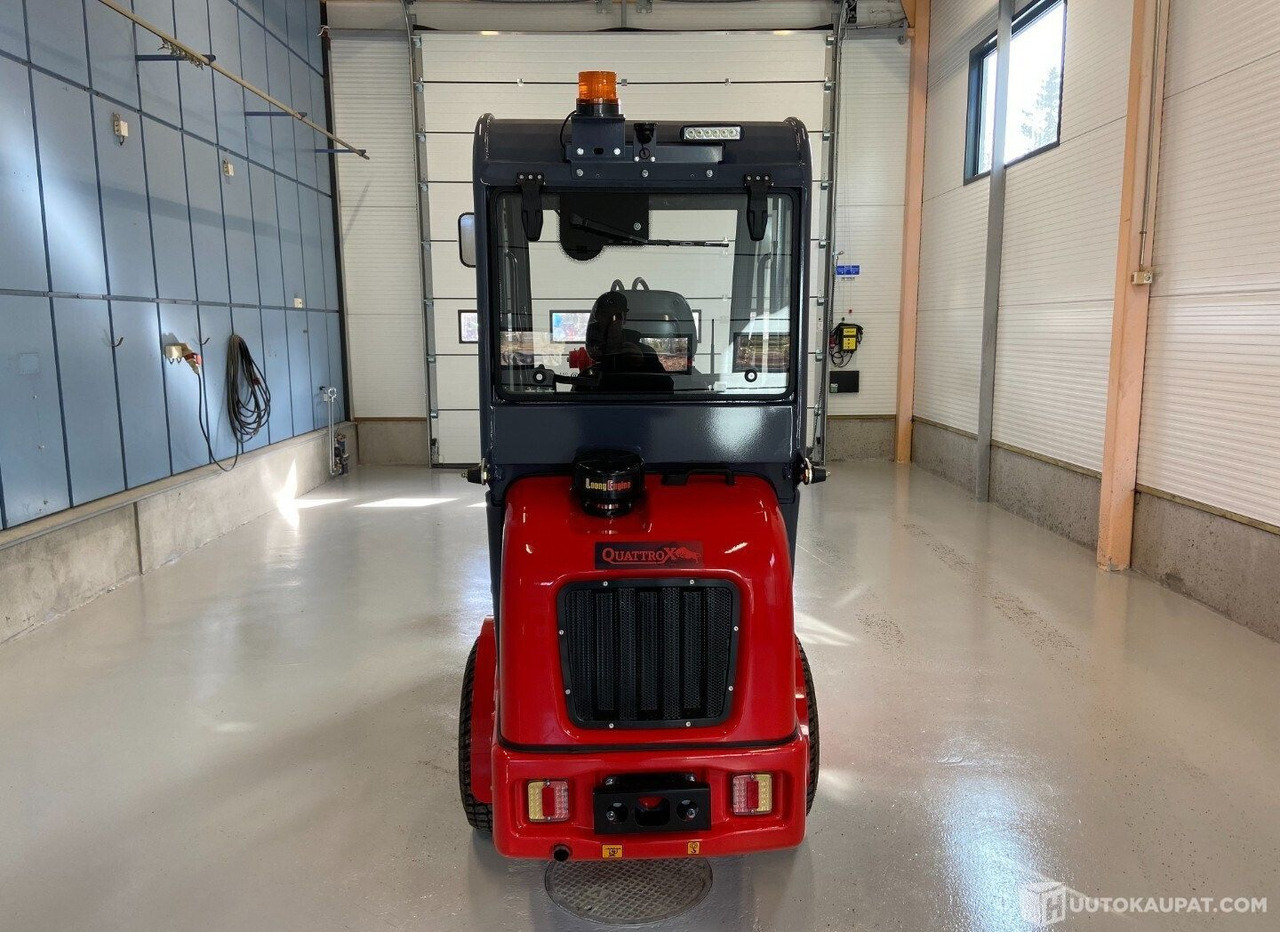 QuattroX QX-810 Lämpimällä hytillä, 2025, Diesel, Virrat - Compact loader: picture 3 QuattroX QX-810 Lämpimällä hytillä, 2025, Diesel, Virrat - Compact loader: picture 3