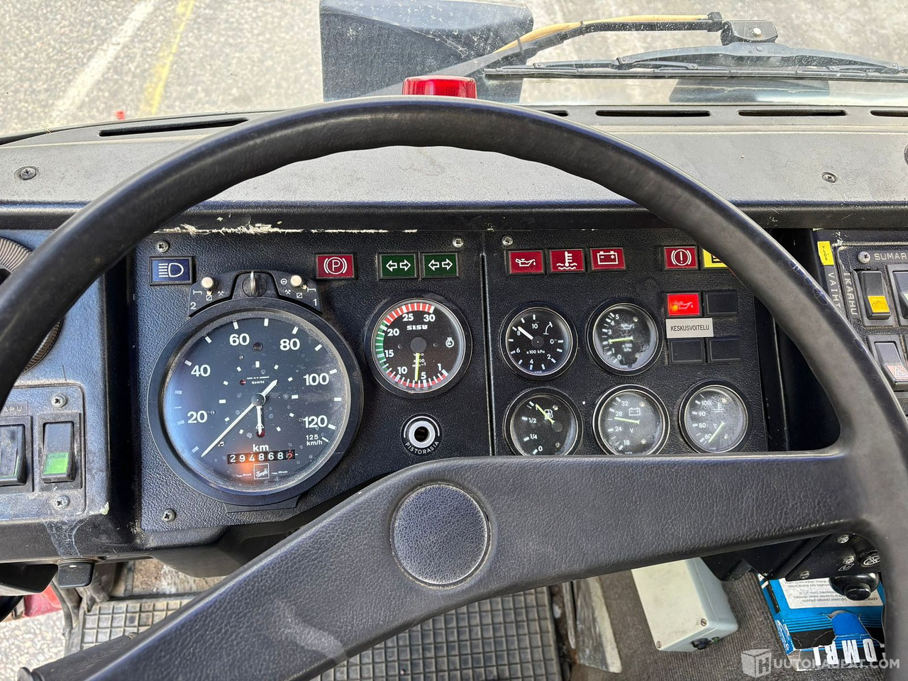 Tank truck Sisu säiliöauto, 1983, Vantaa: picture 9 Tank truck Sisu säiliöauto, 1983, Vantaa: picture 9