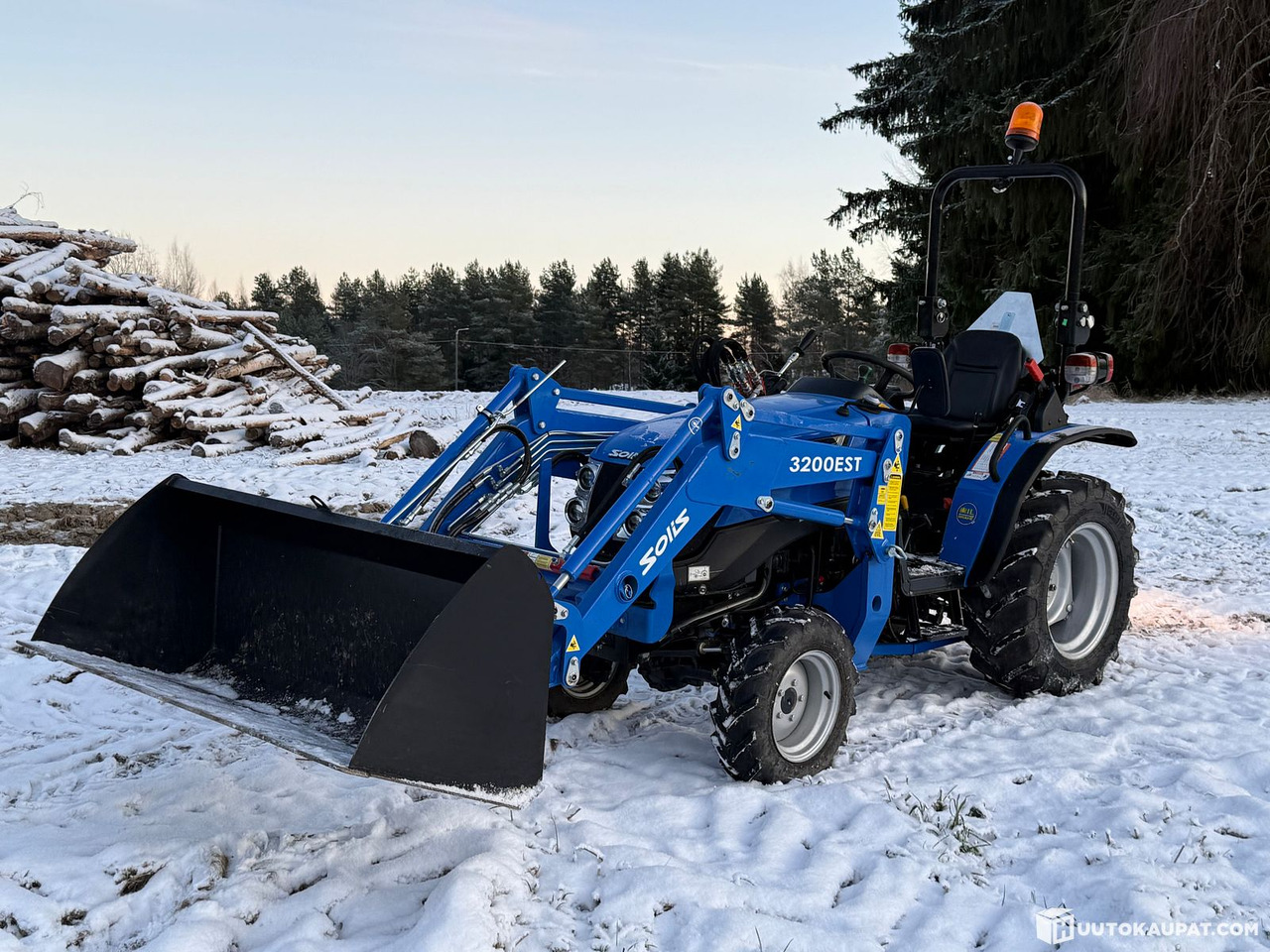 Solis 22 etukuormaajalla 2022 MTK25, Hämeenlinna - Compact tractor: picture 3 Solis 22 etukuormaajalla 2022 MTK25, Hämeenlinna - Compact tractor: picture 3