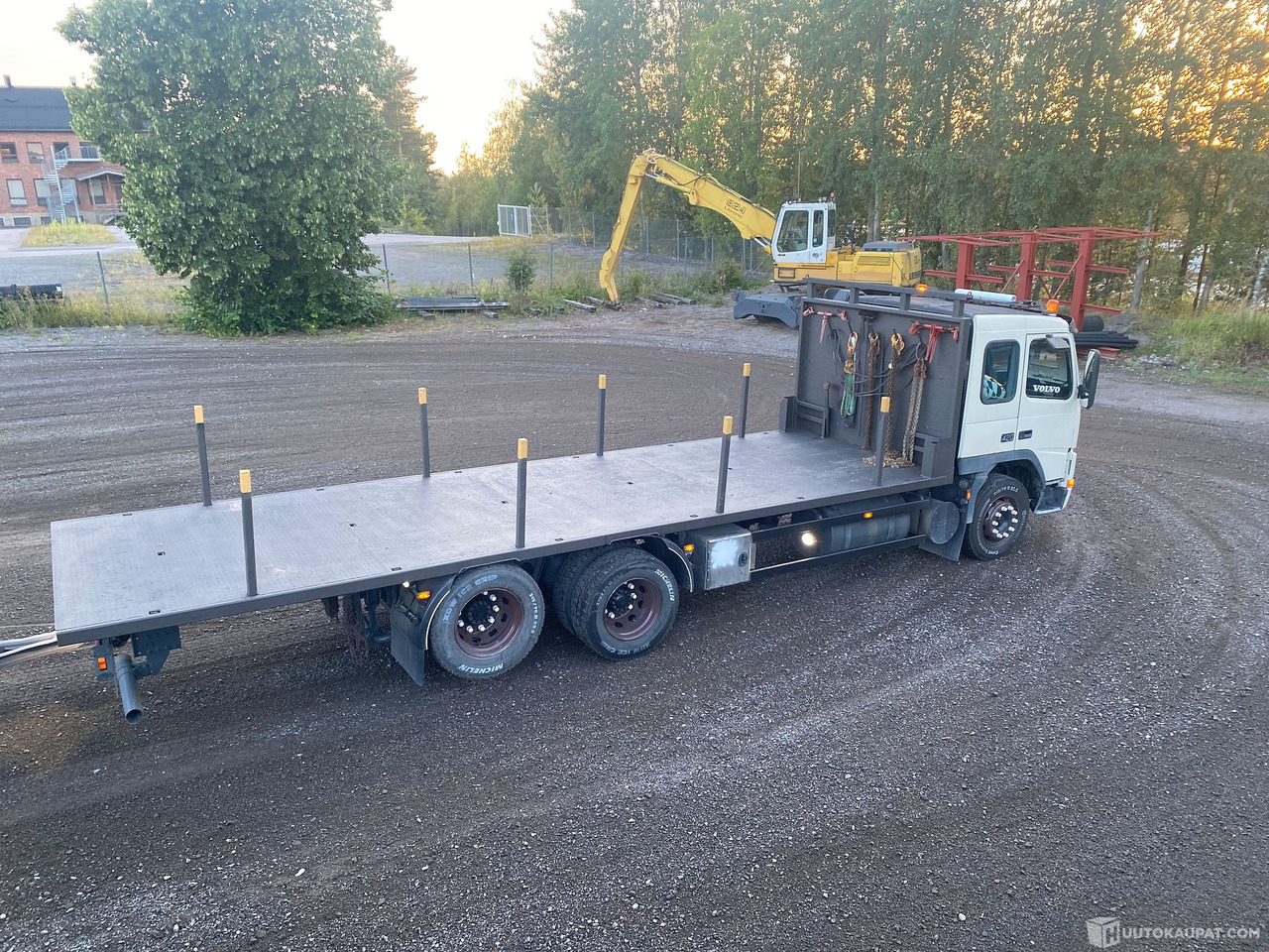 Volvo FM12, 2001, Hyvinkää - Truck: picture 2 Volvo FM12, 2001, Hyvinkää - Truck: picture 2