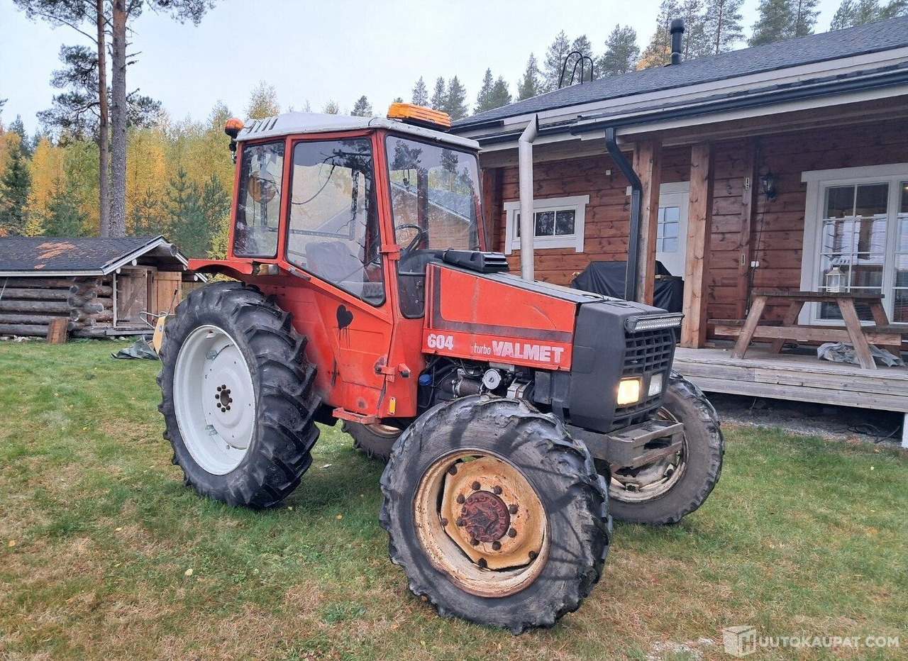 Valmet 604, 1982, Diesel, 1 927 h, Juuka - Farm tractor: picture 2 Valmet 604, 1982, Diesel, 1 927 h, Juuka - Farm tractor: picture 2