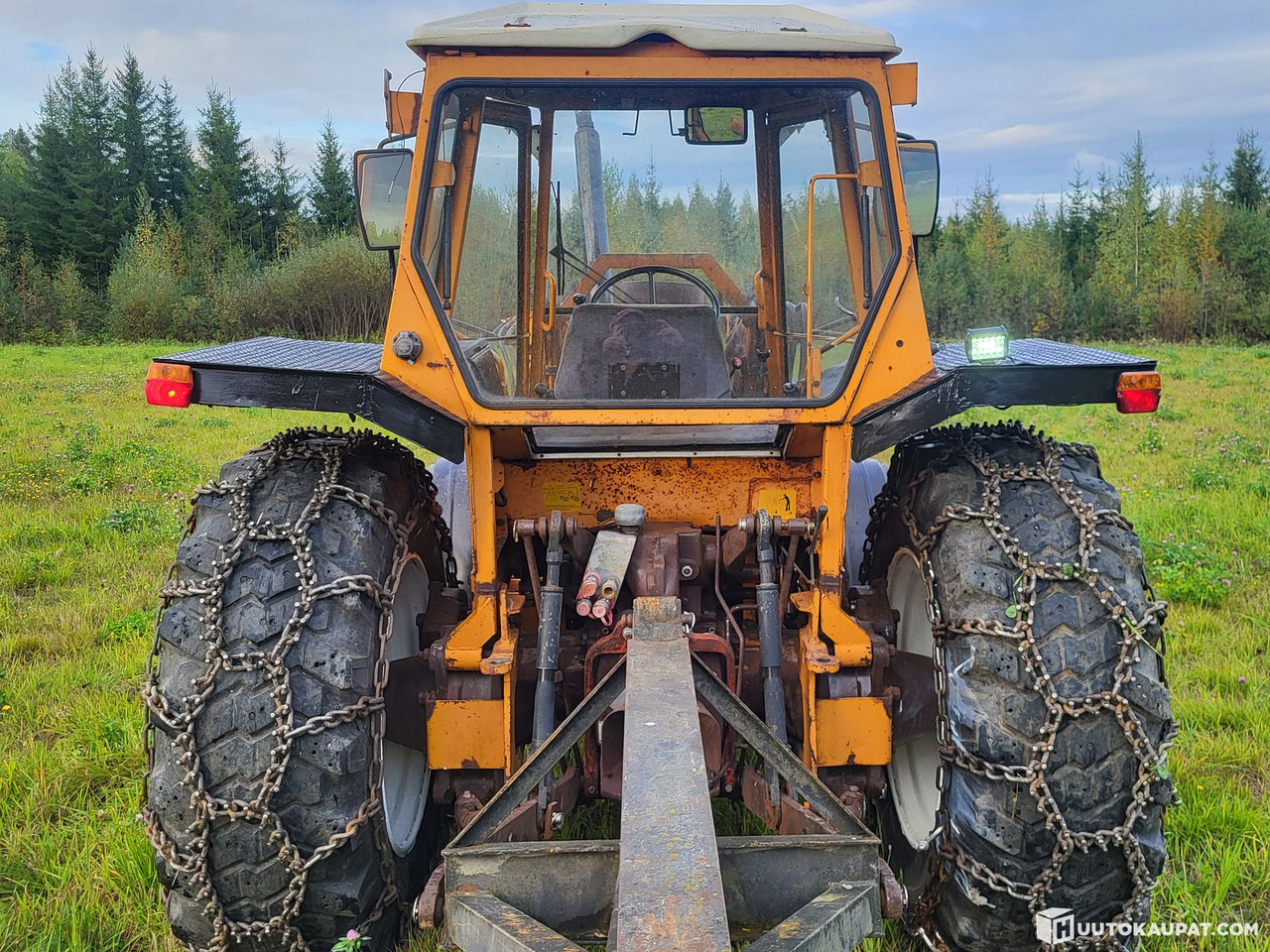 Valmet 802 turbo, 1982, Kankaanpää - Farm tractor: picture 4 Valmet 802 turbo, 1982, Kankaanpää - Farm tractor: picture 4