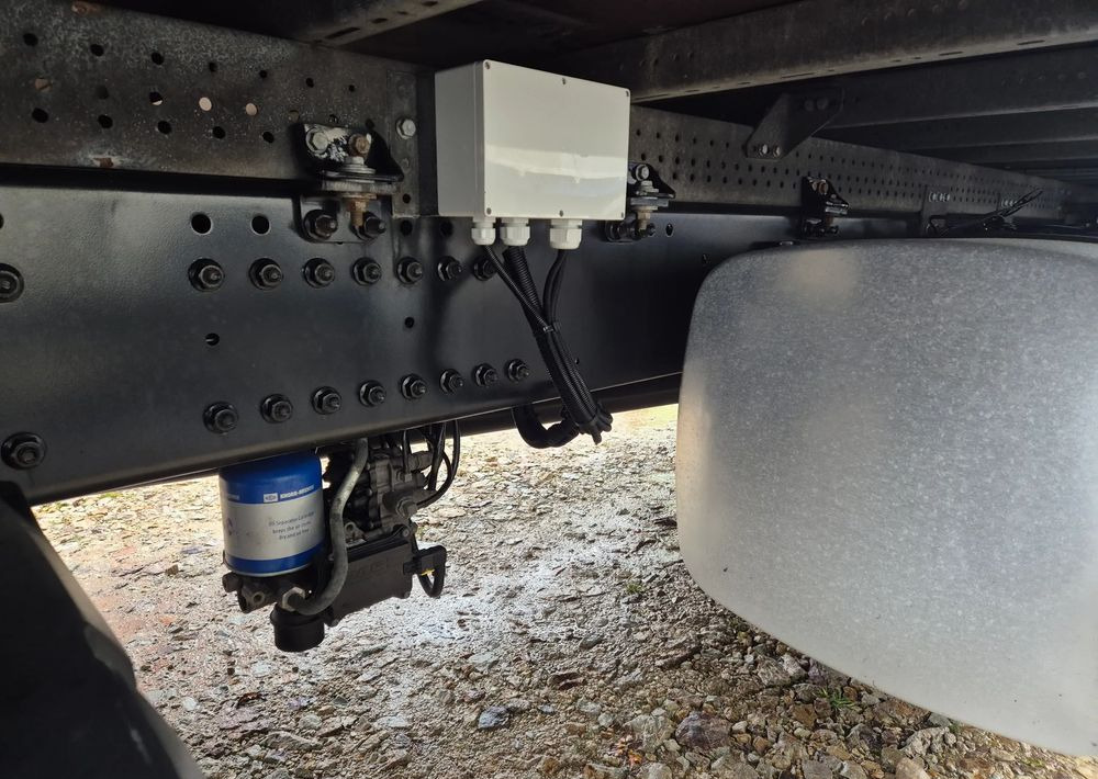 Box truck DAF XF ORYGINALNY PRZEBIEG z Niemiec / TANDEM ZESTAW PRZEJAZDOWY Z WINDĄ: picture 21