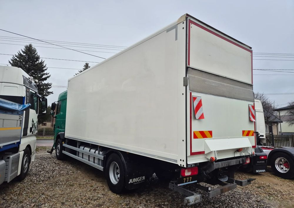 Box truck DAF XF ORYGINALNY PRZEBIEG z Niemiec / TANDEM ZESTAW PRZEJAZDOWY Z WINDĄ: picture 27