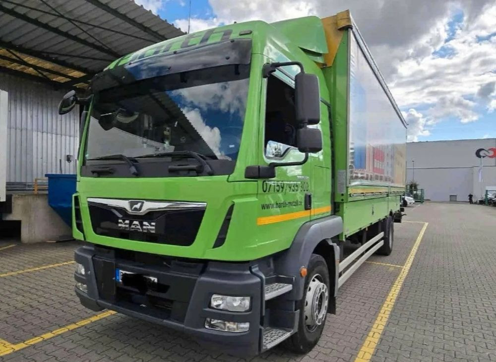 MAN Tgm 18.320 FULL SERWIS UNIKAT TOP ORYGINALNY PRZEBIEG z Niemiec AUTOMAT WINDA ACC Pirelli klima postojowa 18.250 18.290 15.250 15.290 15.320 - Curtainsider truck: picture 1 MAN Tgm 18.320 FULL SERWIS UNIKAT TOP ORYGINALNY PRZEBIEG z Niemiec AUTOMAT WINDA ACC Pirelli klima postojowa 18.250 18.290 15.250 15.290 15.320 - Curtainsider truck: picture 1