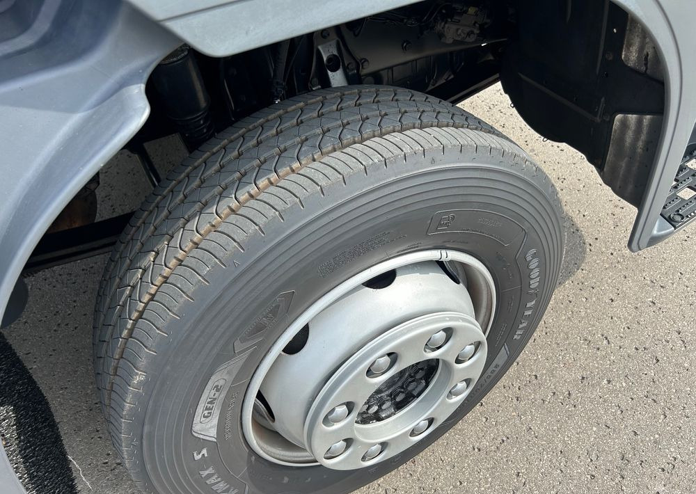 Box truck Mercedes-Benz Atego 1524 Z Niemiec 8.65m TOP 2018 Przód i tył na poduszkach 15t DMC / TOP STAN: picture 13 Box truck Mercedes-Benz Atego 1524 Z Niemiec 8.65m TOP 2018 Przód i tył na poduszkach 15t DMC / TOP STAN: picture 13