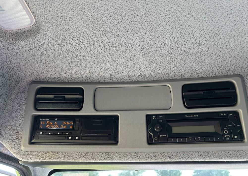 Box truck Mercedes-Benz Atego 1524 Z Niemiec 8.65m TOP 2018 Przód i tył na poduszkach 15t DMC / TOP STAN: picture 18 Box truck Mercedes-Benz Atego 1524 Z Niemiec 8.65m TOP 2018 Przód i tył na poduszkach 15t DMC / TOP STAN: picture 18