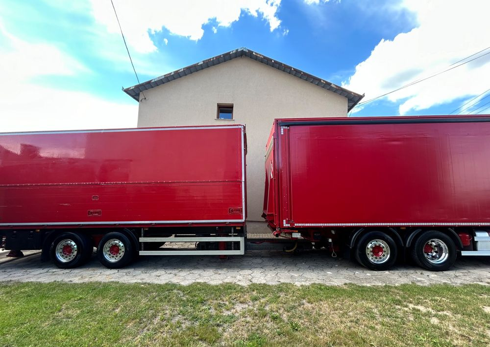 Schmitz Cargobull 7.7m OCYNK OSIE MERCEDES ALUFELGI KONTENER TANDEM NAPOJÓWKA OTWIERANY BOK DO NAPOJÓW STAN BDB - Closed box trailer: picture 2 Schmitz Cargobull 7.7m OCYNK OSIE MERCEDES ALUFELGI KONTENER TANDEM NAPOJÓWKA OTWIERANY BOK DO NAPOJÓW STAN BDB - Closed box trailer: picture 2