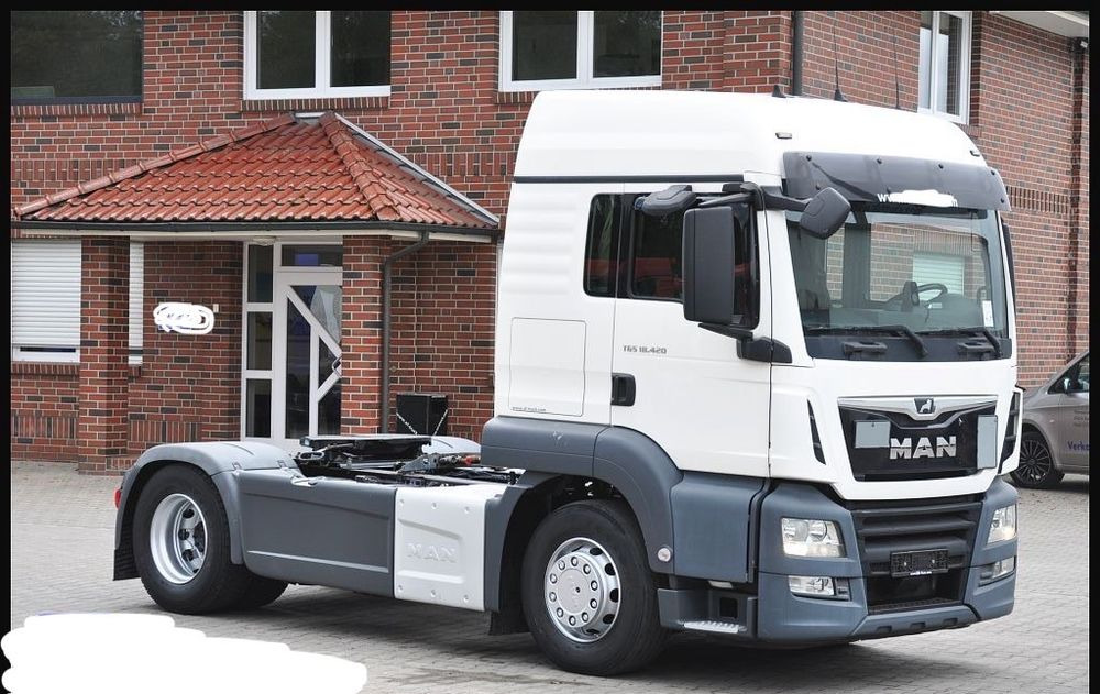 MAN TGS 18.420 2019 NAUKA JAZDY POLIFT ELKA AUTOMAT 4x2 STANDARD 315/70r22.5 SUPER STAN TGX 470 460 420 430 500 510 400 360 410 - Tractor unit: picture 4 MAN TGS 18.420 2019 NAUKA JAZDY POLIFT ELKA AUTOMAT 4x2 STANDARD 315/70r22.5 SUPER STAN TGX 470 460 420 430 500 510 400 360 410 - Tractor unit: picture 4