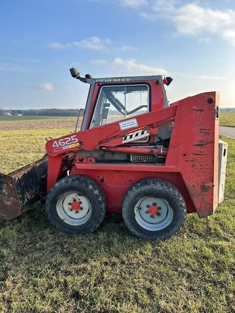 Gehl 4625 - Skid steer loader: picture 5 Gehl 4625 - Skid steer loader: picture 5