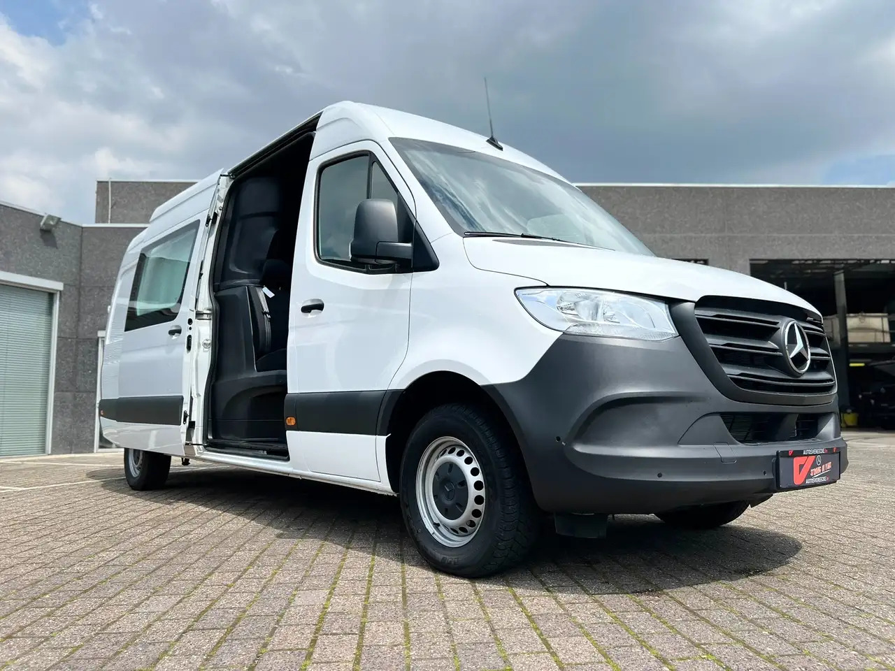 Mercedes-Benz Sprinter 315 L3H2 (37.500€ex) 3.5T SLEEP | DUB CAB 7PL - Combi van: picture 2 Mercedes-Benz Sprinter 315 L3H2 (37.500€ex) 3.5T SLEEP | DUB CAB 7PL - Combi van: picture 2
