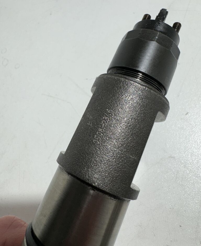 IVECO STRALIS HI-WAY CURSOR 11 E6 - Injector for Truck: picture 2 IVECO STRALIS HI-WAY CURSOR 11 E6 - Injector for Truck: picture 2