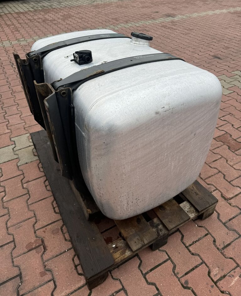 Mercedes-Benz ACTROS MP 430L Mercedes-Benz ACTROS MP 4 truck - Fuel tank for Truck: picture 5 Mercedes-Benz ACTROS MP 430L Mercedes-Benz ACTROS MP 4 truck - Fuel tank for Truck: picture 5